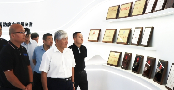 中國在非企業(yè)社會責(zé)任聯(lián)盟、中國五礦化工進(jìn)出口商會領(lǐng)導(dǎo)一行蒞臨天創(chuàng)新材料參觀考察